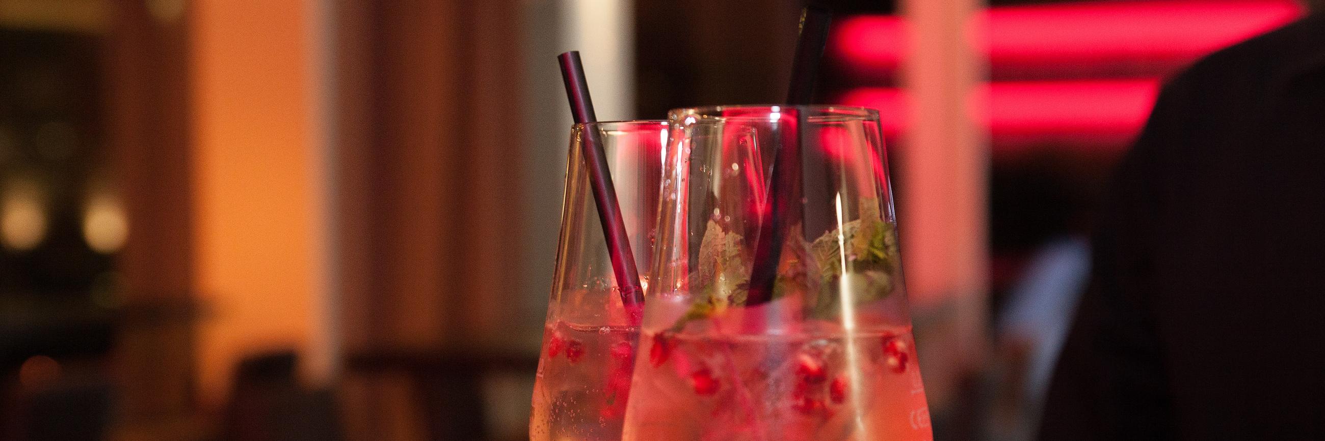 Bar&Lounge-Cocktail9-PlatzhirschFulda.jpg
